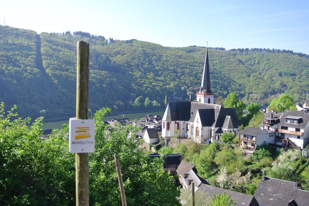 Weinhotel Hubertus Garni 클로텐 외부 사진