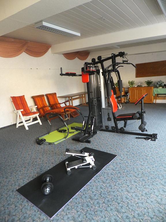 Weinhotel Hubertus Garni 클로텐 외부 사진